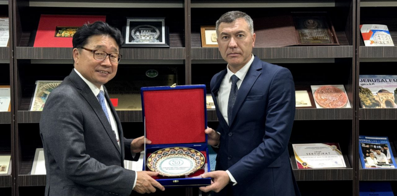 A MEETING WAS HELD WITH THE SECRETARY GENERAL OF THE SILK-ROAD UNIVERSITIES NETWORK