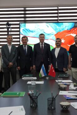 ISTANBUL GELISIM UNIVERSITETI VAKILLARI JAHON TILLARI UNIVERSITETIGA TASHRIF BUYURISHDI