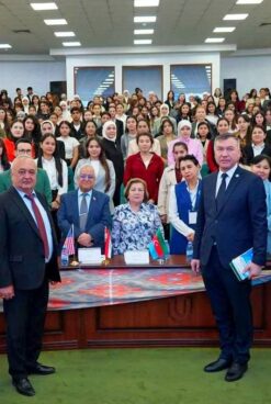 ILMIY ANJUMAN “RAQAMLASHTIRISH DAVRIDA O‘ZBEK TILINI DAVLAT TILI VA XORIJIY TIL SIFATIDA O‘QITISH MASALALARI”GA BAG’ISHLANDI