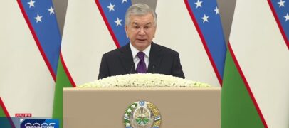 AYNI DAQIQALARDA O‘ZBEKISTON RESPUBLIKASI PREZIDENTI SHAVKAT MIRZIYOYEV OLIY MAJLIS VA O‘ZBEKISTON XALQIGA MUROJAATNOMANI TAQDIM ETMOQDA