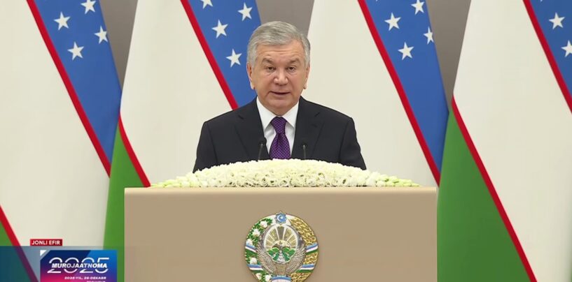 AYNI DAQIQALARDA O‘ZBEKISTON RESPUBLIKASI PREZIDENTI SHAVKAT MIRZIYOYEV OLIY MAJLIS VA O‘ZBEKISTON XALQIGA MUROJAATNOMANI TAQDIM ETMOQDA