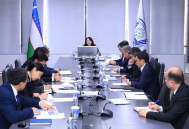 OLIY TA’LIM MUASSASALARI FAOLIYATI VA 2026-YIL USTUVOR YO‘NALISHLARI MUHOKAMA QILINDI