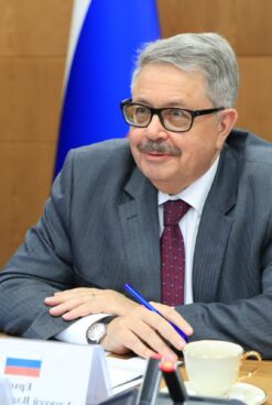 OʻZBEKISTON VA ROSSIYA OʻRTASIDA OLIY TAʼLIM VA FAN SOHASIDA HAMKORLIK MASALALARI MUHOKAMA QILINDI