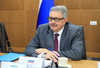 OʻZBEKISTON VA ROSSIYA OʻRTASIDA OLIY TAʼLIM VA FAN SOHASIDA HAMKORLIK MASALALARI MUHOKAMA QILINDI