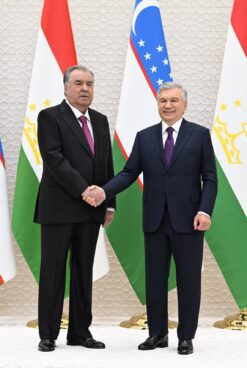 EMOMALI RAHMON DAVLAT TASHRIFI BILAN O’ZBEKISTONGA KELDI