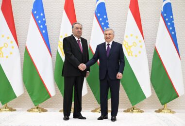 EMOMALI RAHMON DAVLAT TASHRIFI BILAN O’ZBEKISTONGA KELDI