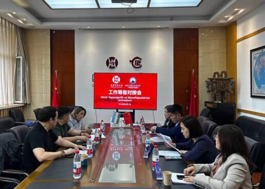 XITOYNING LIAONING PEDAGOGIKA UNIVERSITETIDA QATOR MASALALAR MUHOKAMA QILINDI