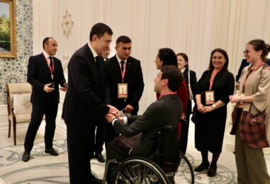 ERKINJON TURDIMOV XALQARO HAMKORLAR BILAN UÇRAŞUVLAR ÖTKAZDI
