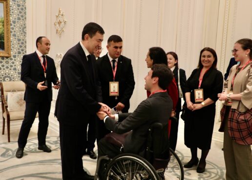 ERKINJON TURDIMOV XALQARO HAMKORLAR BILAN UÇRAŞUVLAR ÖTKAZDI